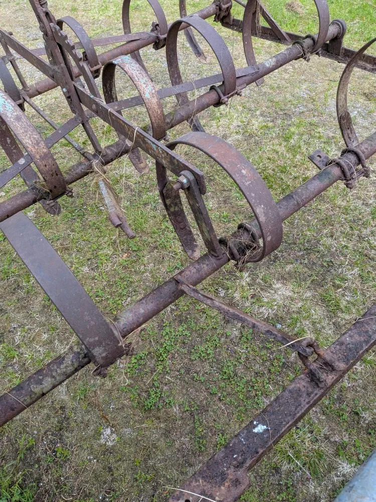 Massey Ferguson 35 traktori / Asiakkaan lukuun!