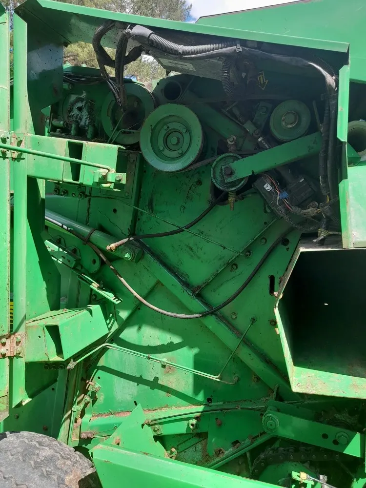 Pyöröpaalain John Deere 575, katso video! / Asiakkaan lukuun!