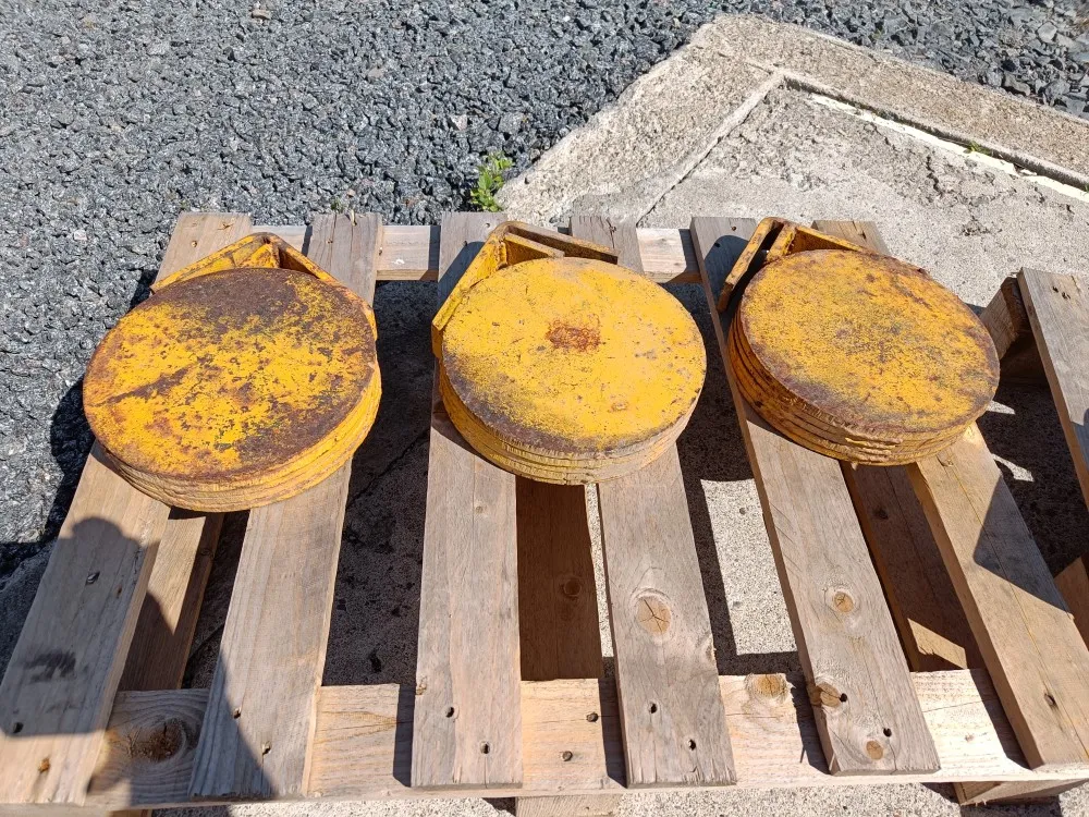Painoja 3 kpl keltaisia pyöreitä / Paino 20 kg/kpl