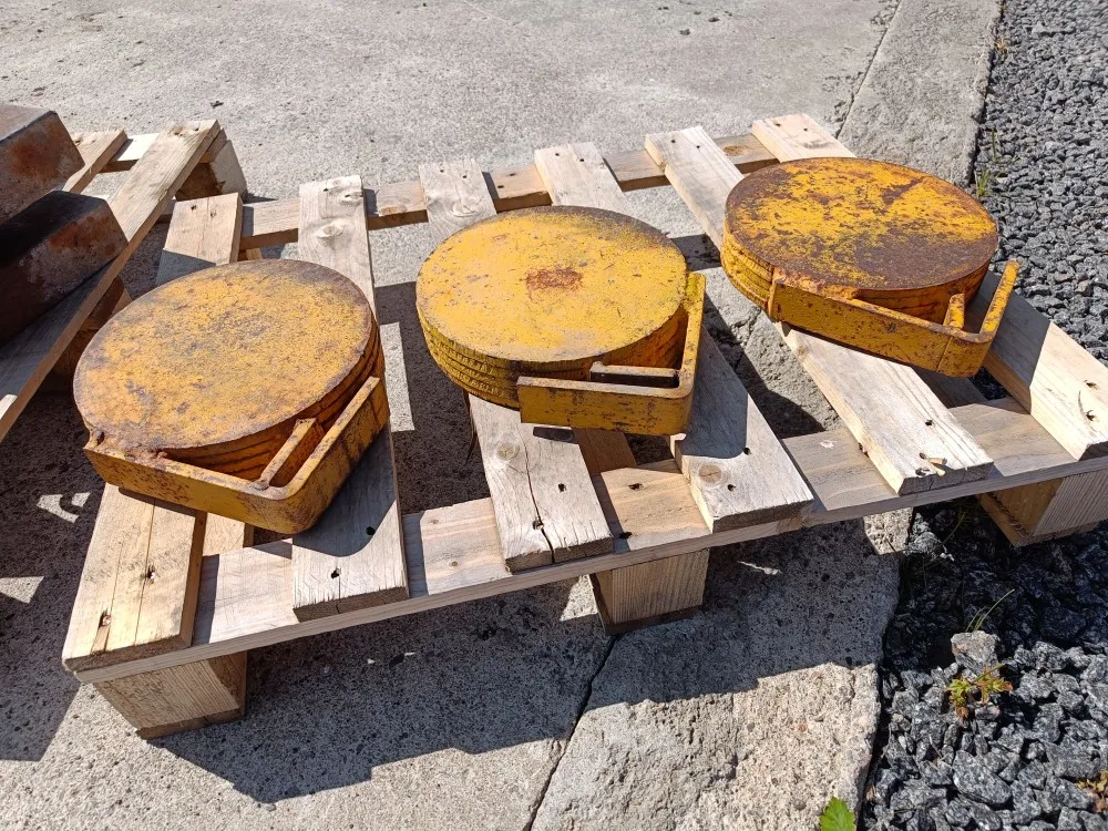 Painoja 3 kpl keltaisia pyöreitä / Paino 20 kg/kpl