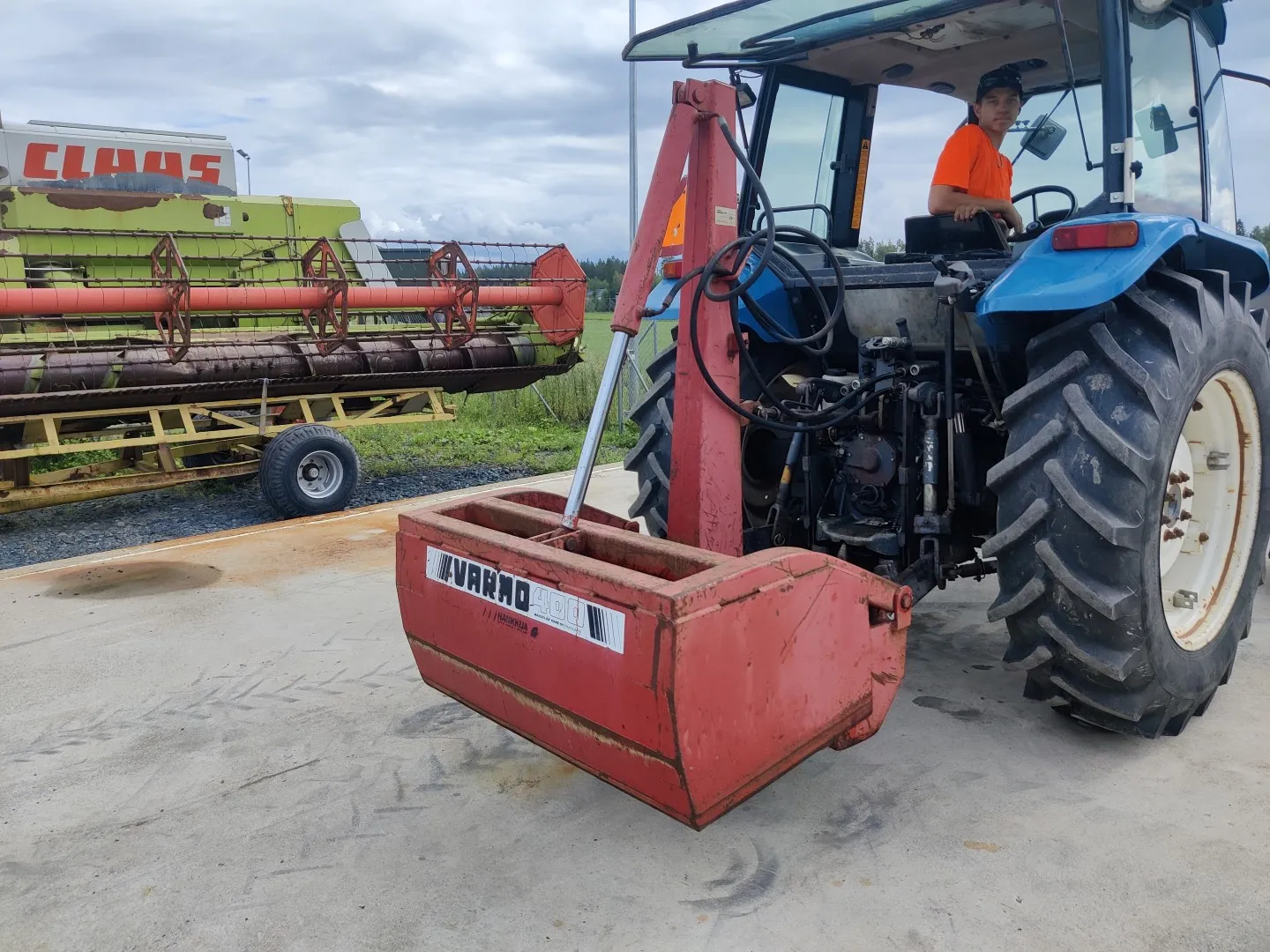 Varmo 400 rehuleikkuri / Katso video!