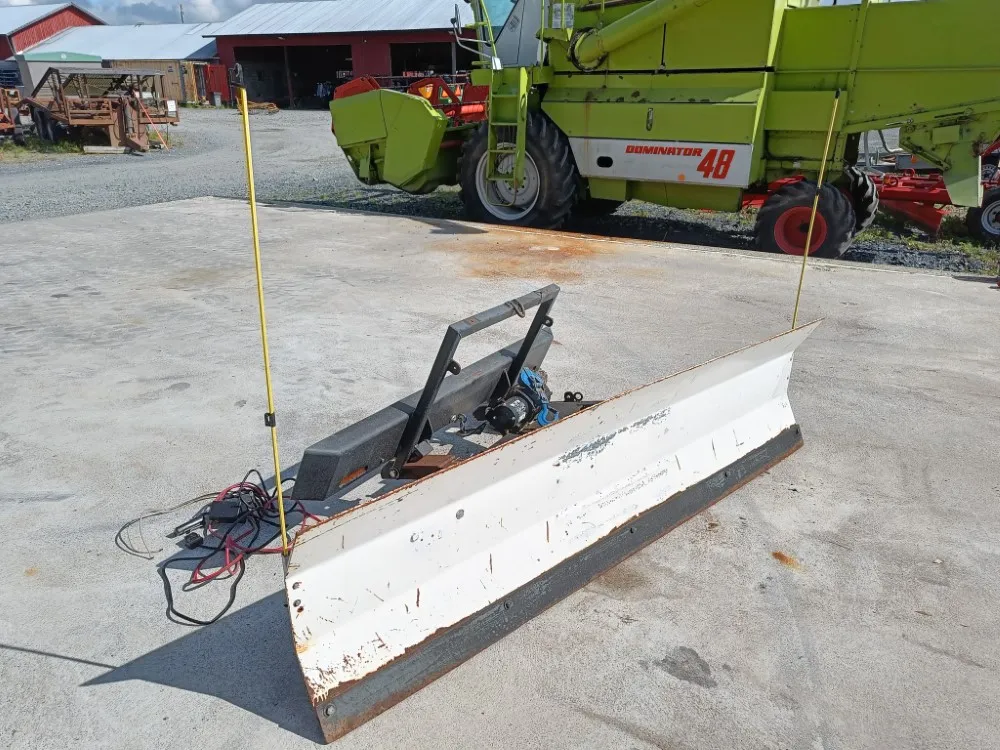 Lumilevy 230cm / Auton keulalta