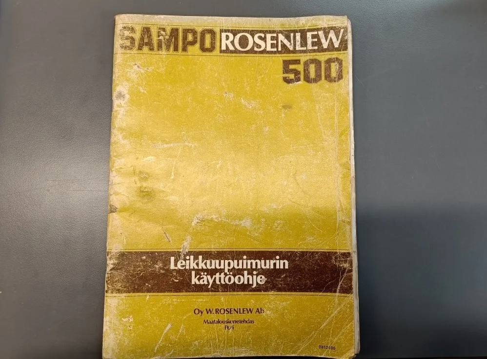 Sampo Rosenlew 500 / Leikkuupuimurin käyttöohjekirja
