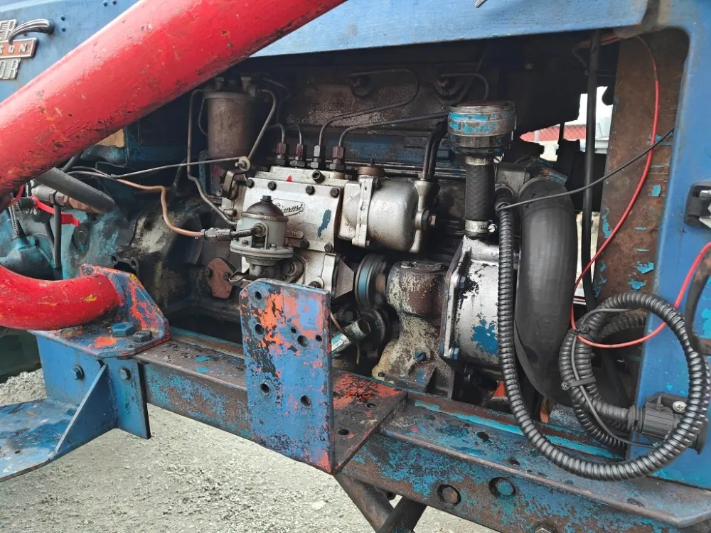 Fordson Power Major etukuormaajalla / Katso video!