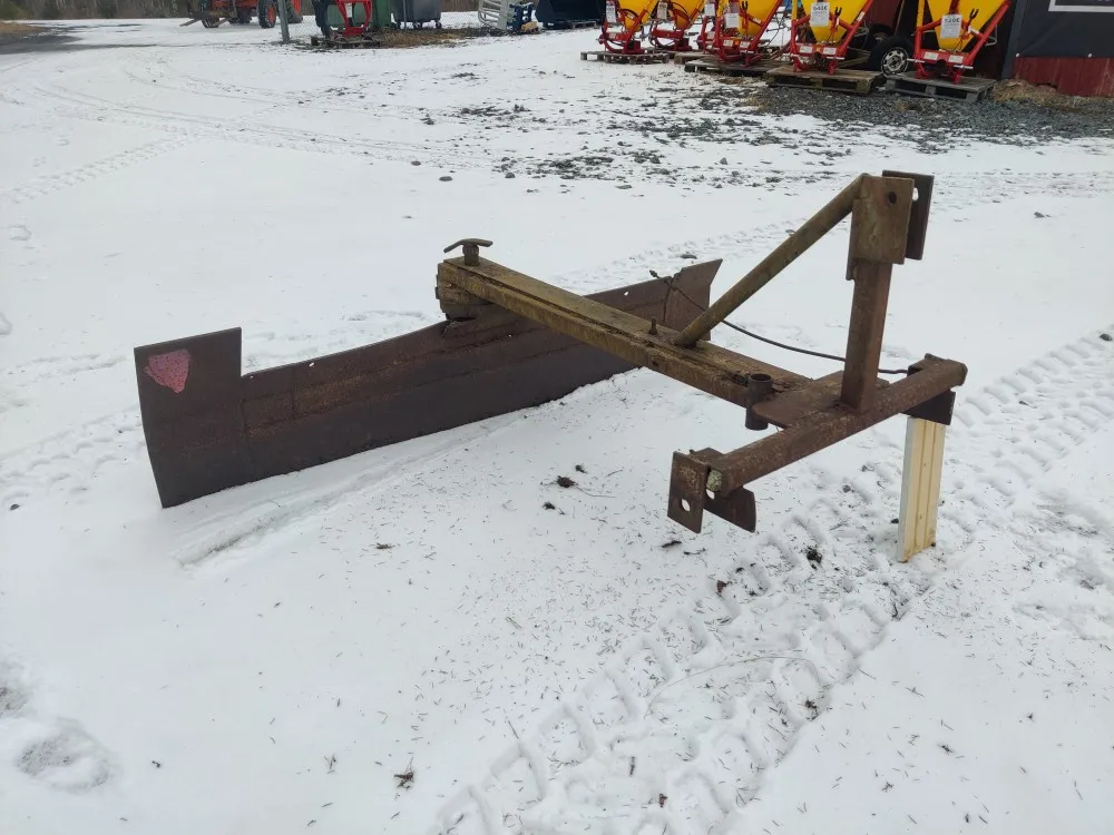 Perälevy 200cm pikkutraktoriin / käytetty, ei ympäripyörivä