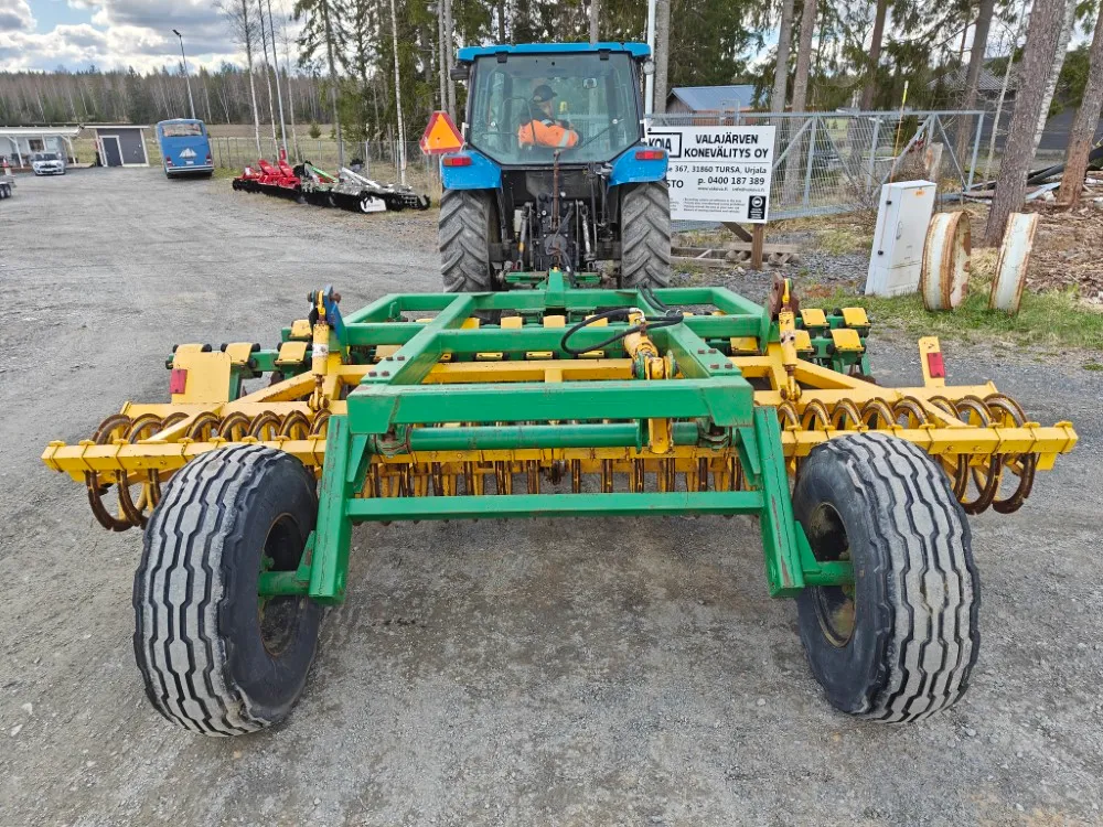 Teko 350cm lautasmuokkain / Hinattava T-kiekkopakkerilla