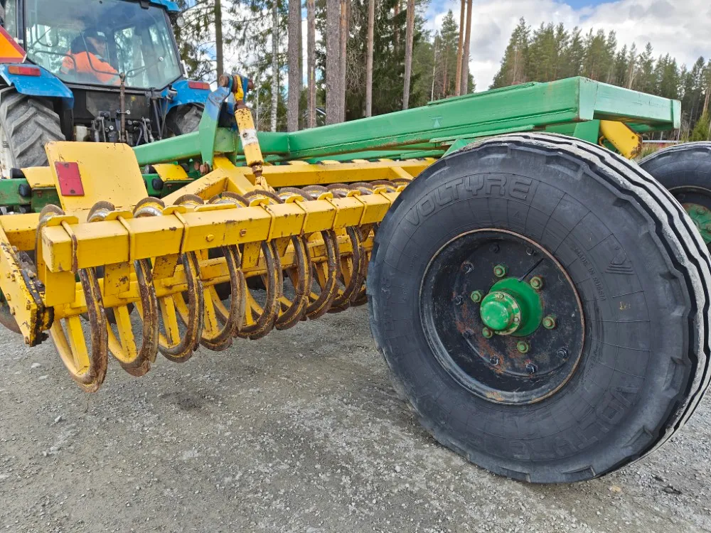 Teko 350cm lautasmuokkain / Hinattava T-kiekkopakkerilla