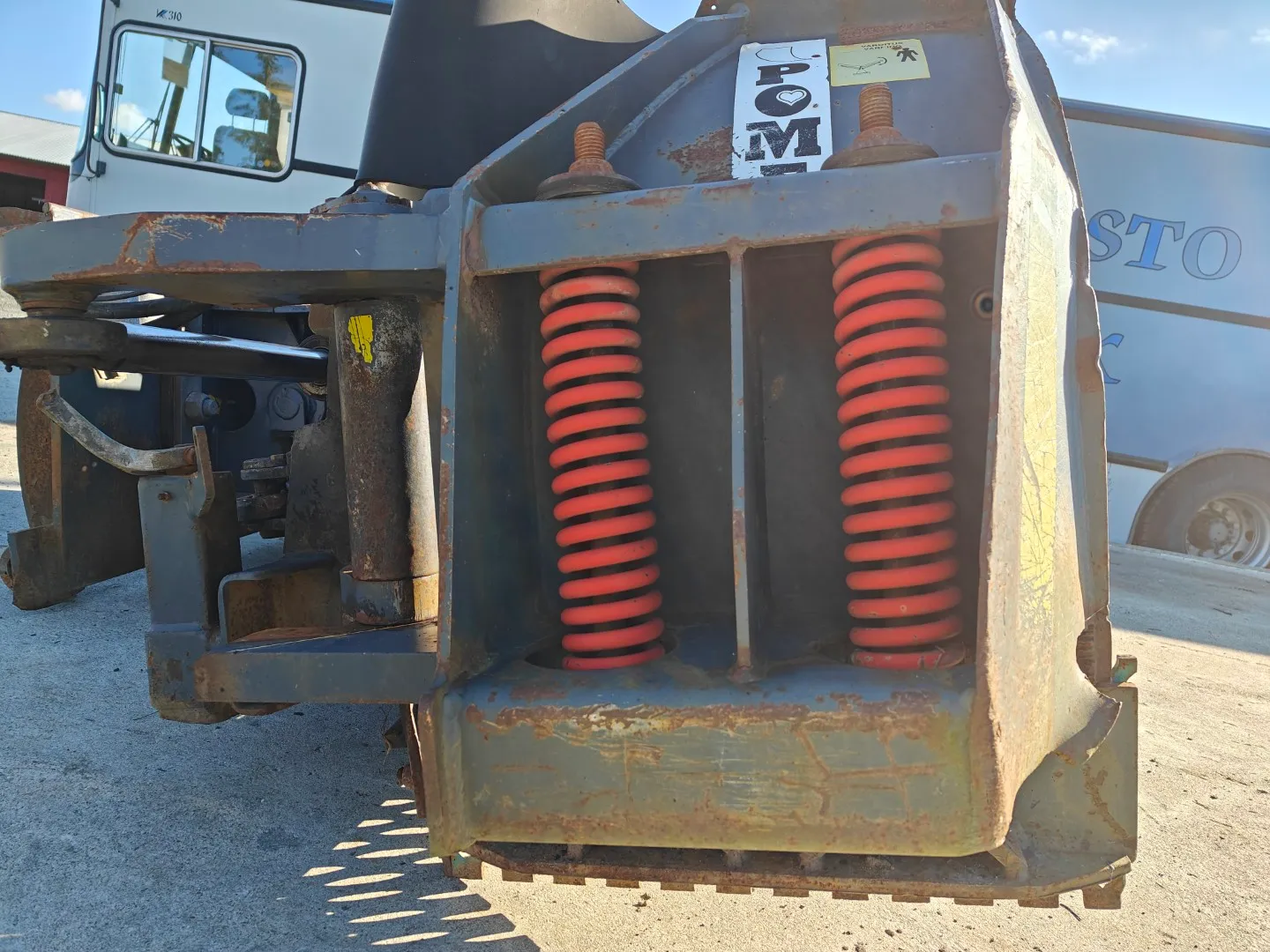 Pome U-aura 320cm / Volvo-kiinnike - verkkoterä - VIDEO