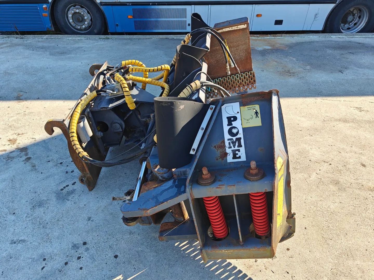 Pome U-aura 320cm / Volvo-kiinnike - verkkoterä - VIDEO