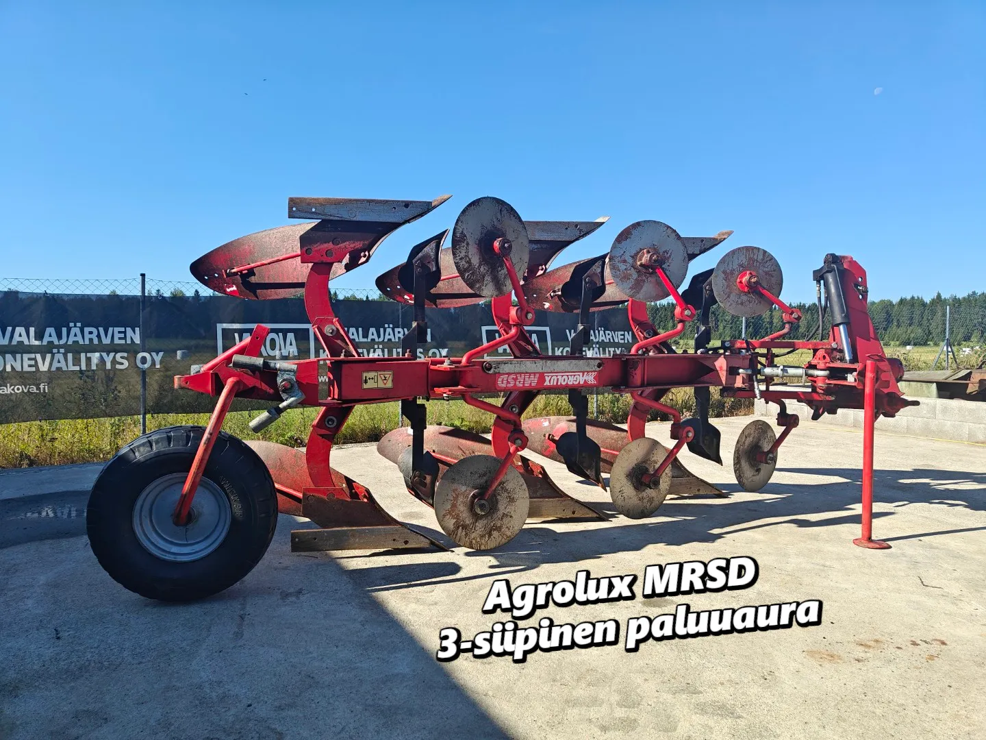 Agrolux MRSD kääntöaura / 3-siipinen kiekkoleikkurit ja esiaurat