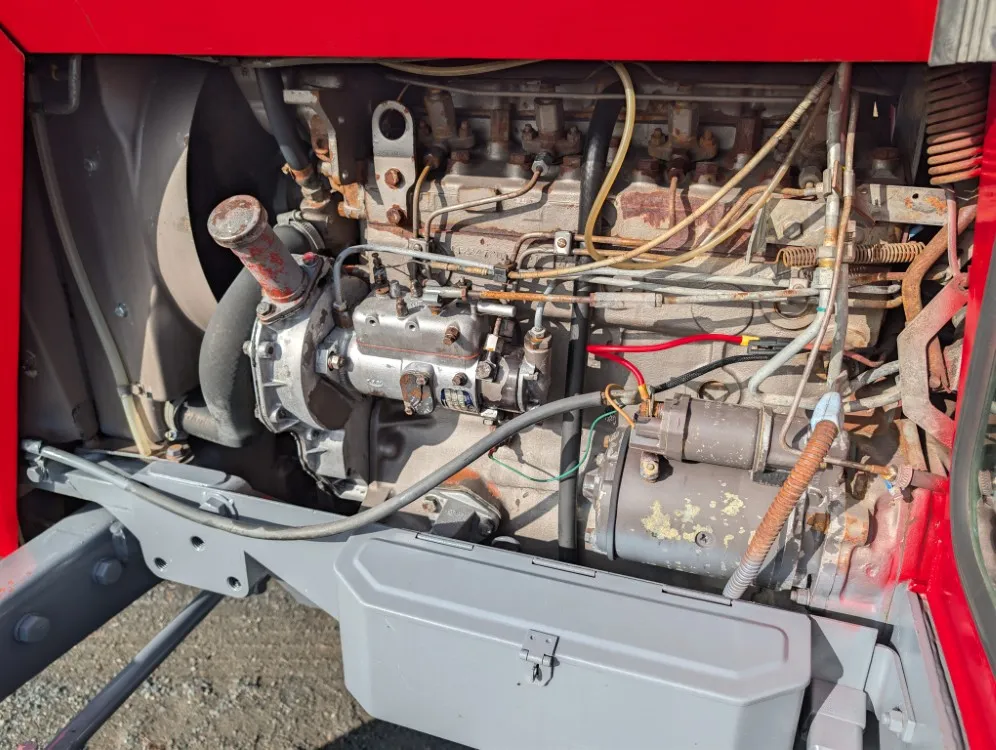 Massey Ferguson 590 traktori / Uudet renkaat, siisti kone, katso video!