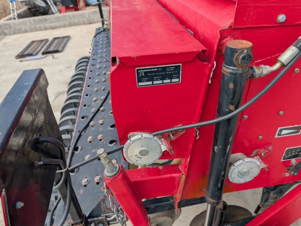 Simulta Junkkari KH2500 kylvölannoitin / Kevythinattava - HS-laatikolla - VIDEO