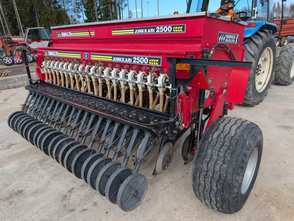 Simulta Junkkari KH2500 kylvölannoitin / Kevythinattava - HS-laatikolla - VIDEO