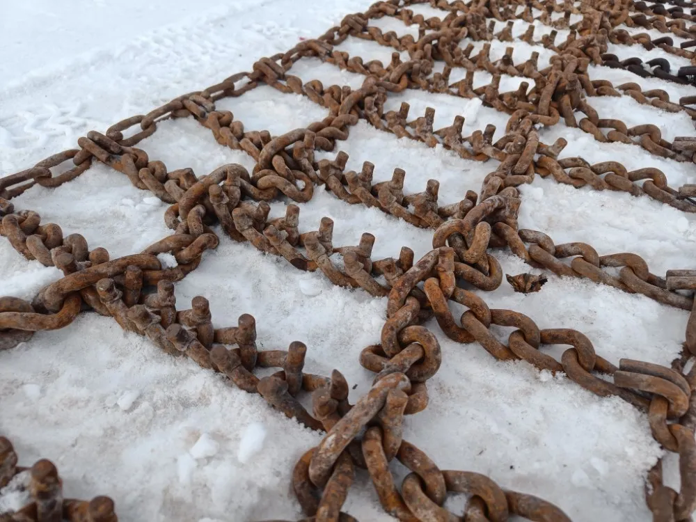 Piikkiketjut 12.4x24, vahvuus 9 mm / Todella hyväkuntoiset!