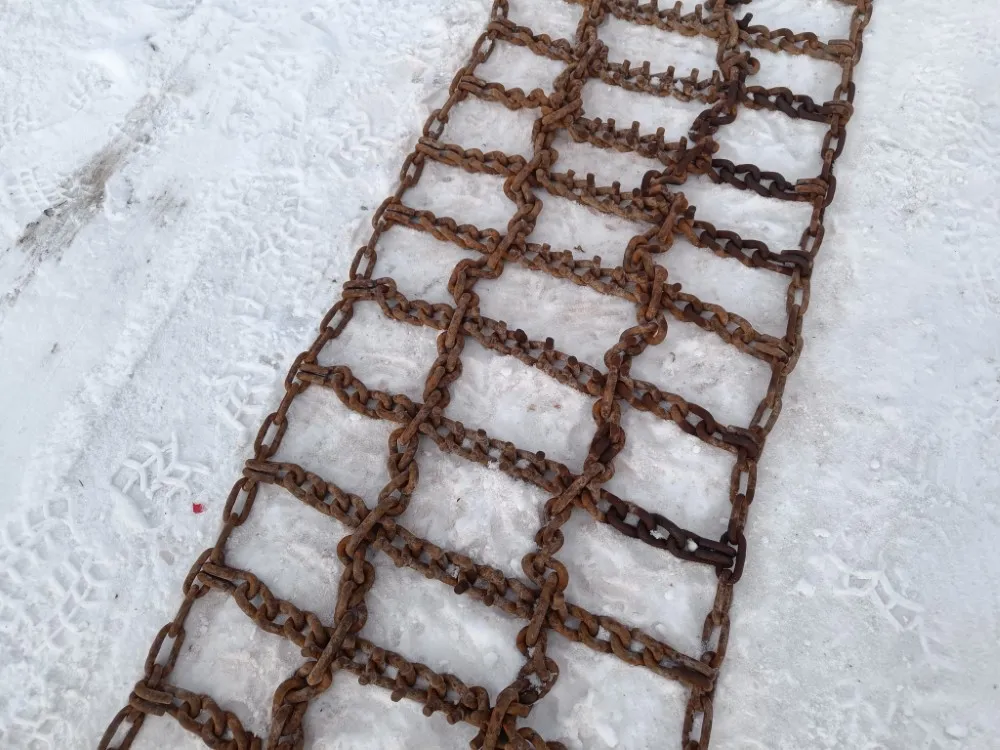 Piikkiketjut 12.4x24, vahvuus 9 mm / Todella hyväkuntoiset!