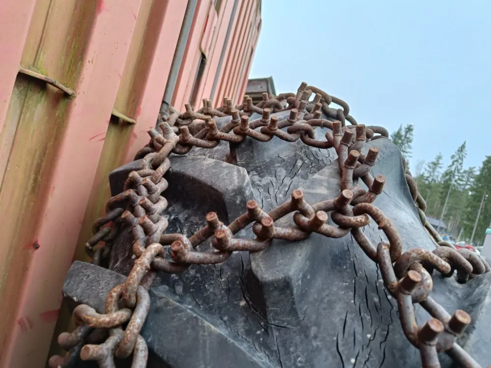 Ovako Tapio 18.4x38 piikkiketjut / vahvuus 11 mm - metsäketjut