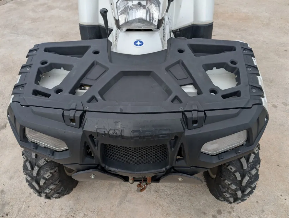 Polaris Sportsman Forest 850 / Arvonlisäverollinen mönkijä / Katso video!
