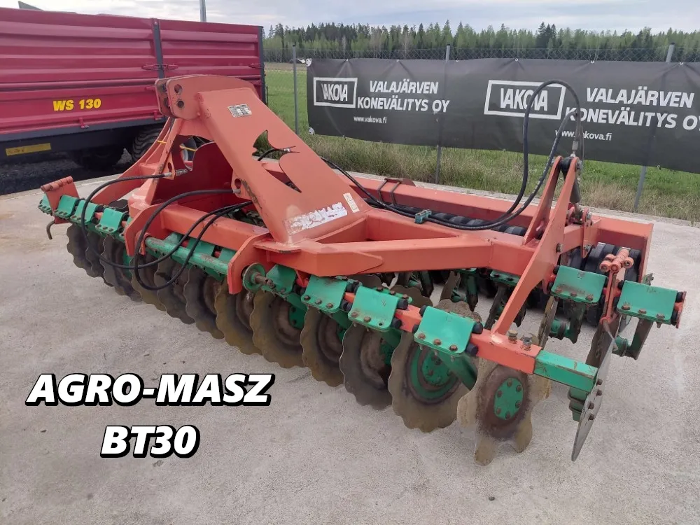 Agro Masz BT30 lautasmuokkain / hydraulisella kumipakkerilla, katso video!