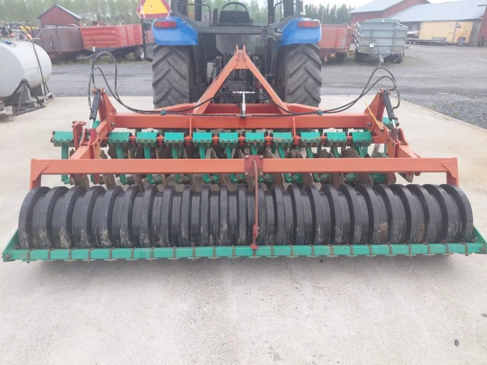 Agro Masz BT30 lautasmuokkain / hydraulisella kumipakkerilla, katso video!