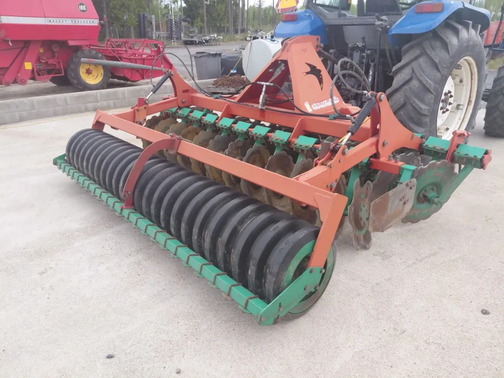 Agro Masz BT30 lautasmuokkain / hydraulisella kumipakkerilla, katso video!