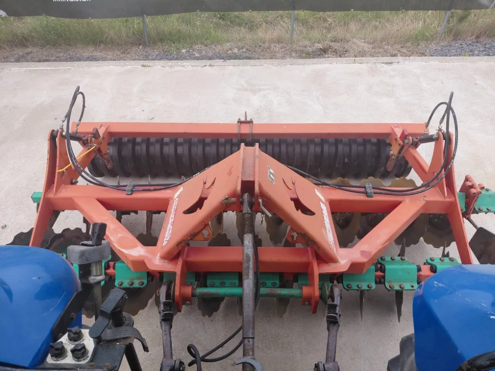 Agro Masz BT30 lautasmuokkain / hydraulisella kumipakkerilla, katso video!